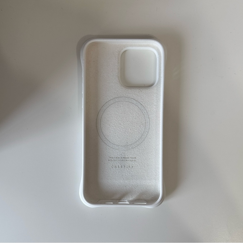CASETiFY Ripple Case - Picture 4 of 5